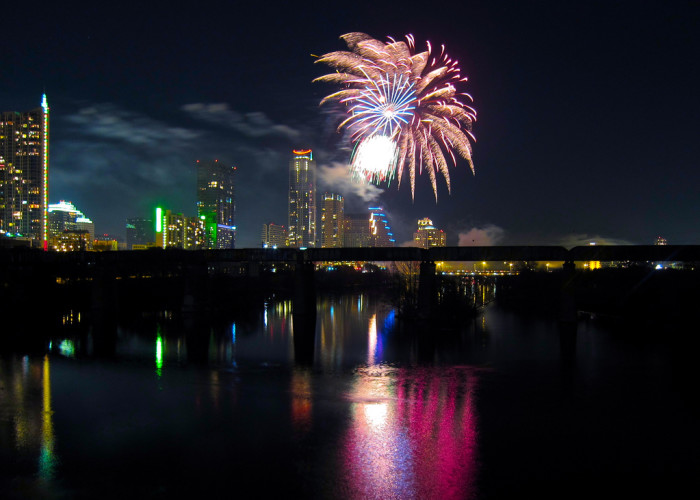 happy_new_year_austin_tx_20121-700x500